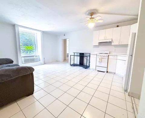 224 E Garden St #102, Pensacola, FL 32502