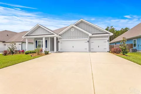 1499 Ballyhoo Dr, Gulf Breeze, FL 32563
