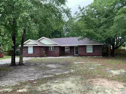 5427 Douglas St, Milton, FL 32570