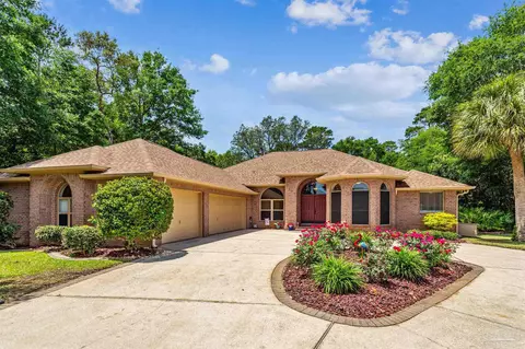 7000 Pro Am Ct, Navarre, FL 32566
