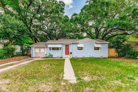 6 Mindoro Cir, Pensacola, FL 32507