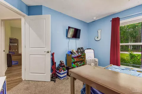 Bedroom - 8736 Daryl Dr, Milton, FL 32583 photo 10 of 11