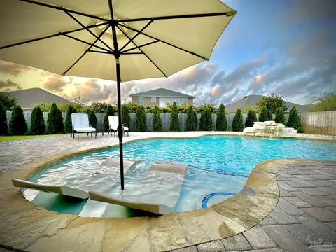 3552 Pelican Bay Cir, Gulf Breeze, FL 32563