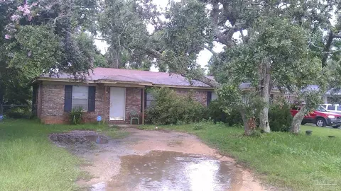 901 Calhoun Ave, Pensacola, FL 32507