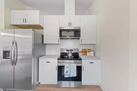 Kitchen - 3855 Nowling Rd, Jay, FL 32565 photo 3 of 4