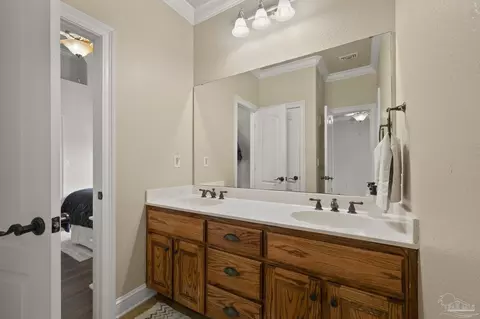 Bath - 4225 Byrnwyck Pl, Pace, FL 32571 photo 2 of 4