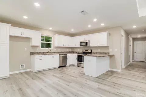 3240 Electra Dr, Milton, FL 32583 photo 6