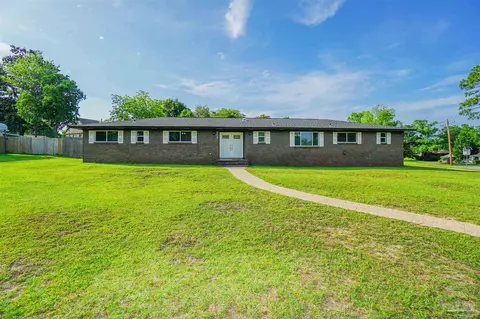204 Southern Dr, Pensacola, FL 32503