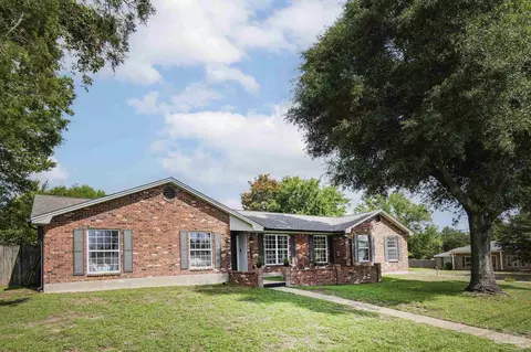 5295 Flax Rd, Pensacola, FL 32504