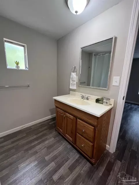 902 Brookhills Dr, Cantonment, FL 32533 photo 9