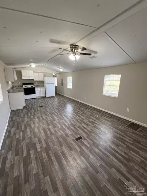 902 Brookhills Dr, Cantonment, FL 32533 photo 3