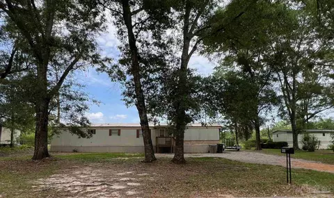 902 Brookhills Dr, Cantonment, FL 32533 photo 2