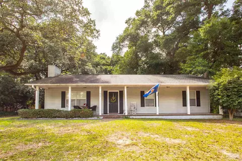 7025 Longleaf Creek Dr, Pensacola, FL 32526