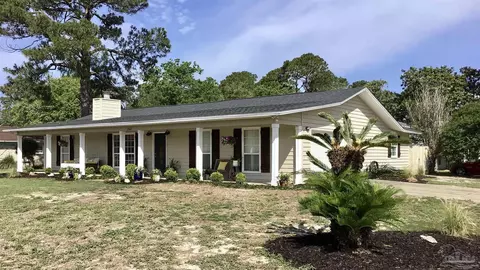 2841 Via Roma Ct, Gulf Breeze, FL 32563