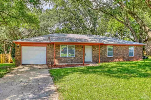 2502 Gator Ln, Pensacola, FL 32505