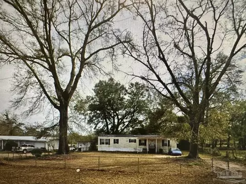 2061 N Roberts Cir, Pensacola, FL 32534