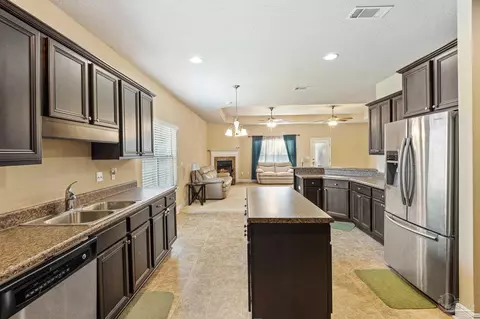 5883 Rustic Ridge Cir, Milton, FL 32570 photo 5