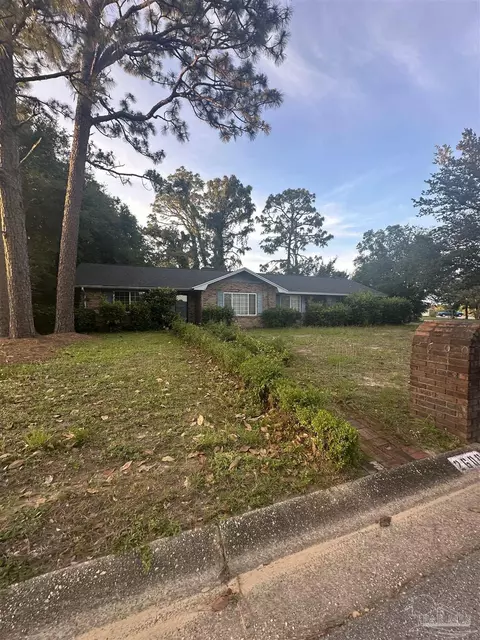2600 Hallmark Dr, Pensacola, FL 32503