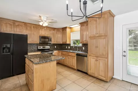 4241 N Island Dr, Pace, FL 32571 photo 4