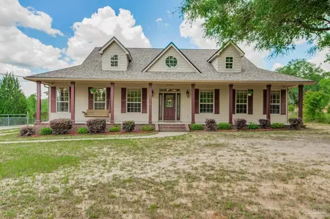 6965 Trammel Dr, Milton, FL 32570
