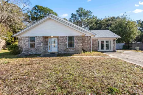 7472 Sandy Creek Dr, Pensacola, FL 32506