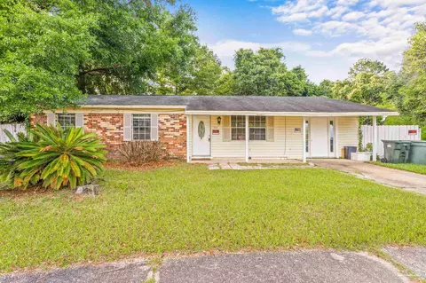1205 Santa Fe Cir, Pensacola, FL 32505
