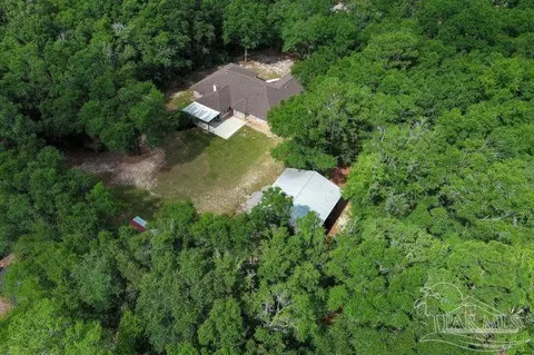 4132 Scooter Ln, Milton, FL 32583