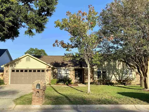 6520 El Presideo, Pensacola, FL 32504