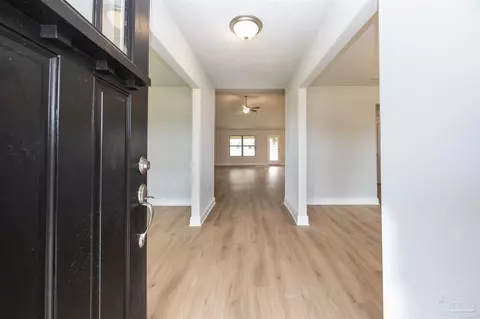 6312 Pineapple Dr, Milton, FL 32570 photo 7