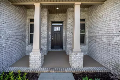 6306 Pineapple Dr, Milton, FL 32570 photo 2