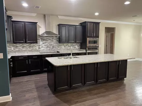 Kitchen - 4495 Oak Orchard Cir, Pace, FL 32571 photo 2 of 6