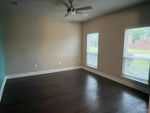 Living - 4495 Oak Orchard Cir, Pace, FL 32571 photo 4 of 5