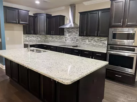 Kitchen - 4495 Oak Orchard Cir, Pace, FL 32571 photo 5 of 6