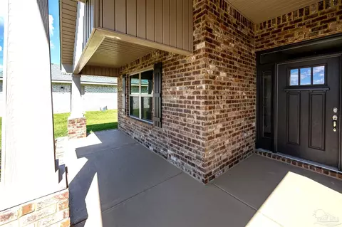 Exterior - 6270 Pineapple Dr, Milton, FL 32570 photo 3 of 5
