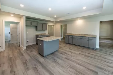 Entry Way - 6264 Pineapple Dr, Milton, FL 32570 photo 3 of 5