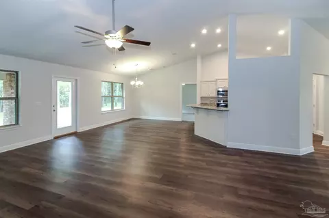 6258 Pineapple Dr, Milton, FL 32570 photo 8