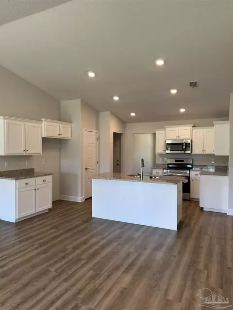 Kitchen - 1804 Sunset Maple Rd #24-B, Cantonment, FL 32533 photo 1 of 1