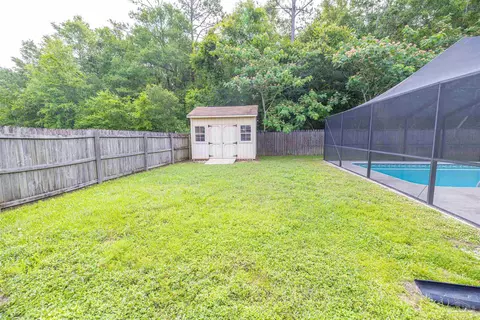 Exterior - 6041 Autumn Pines Cir, Pace, FL 32571 photo 10 of 12