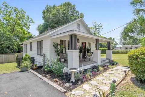 2025 W Wright St, Pensacola, FL 32502