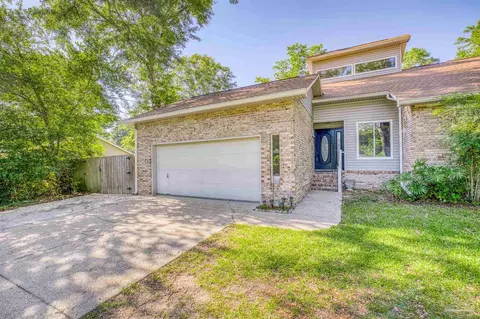 5216 Rowe Trl, Pace, FL 32571