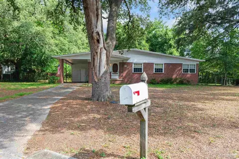 Exterior - 6494 Cedar St, Milton, FL 32570 photo 2 of 10