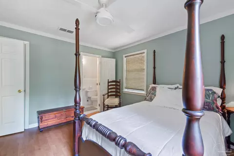 Bedroom - 6494 Cedar St, Milton, FL 32570 photo 2 of 6