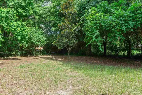 Exterior - 6494 Cedar St, Milton, FL 32570 photo 8 of 10