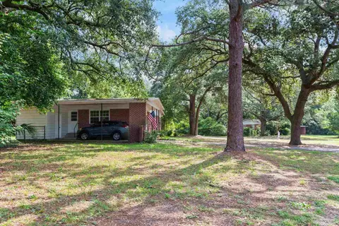 Exterior - 6494 Cedar St, Milton, FL 32570 photo 10 of 10