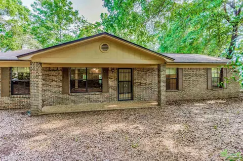 5220 Persimmon Ln, Milton, FL 32570
