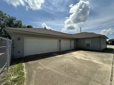 8506 Gulf Beach Hwy, Pensacola, FL 32507