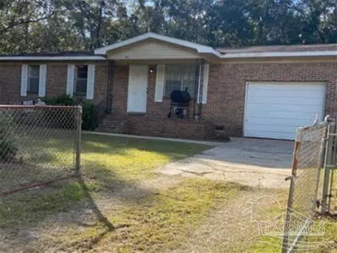 4261 Woodville Rd, Milton, FL 32583