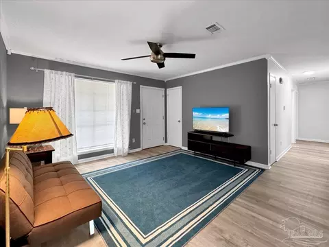 4780 Skyline Dr, Pensacola, FL 32503