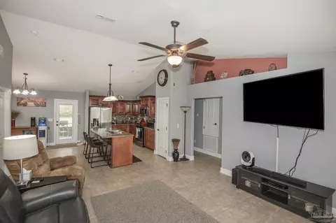 4852 Covenant Cir, Pace, FL 32571 photo 7