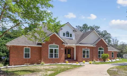 6400 Malibu Ave, Milton, FL 32583